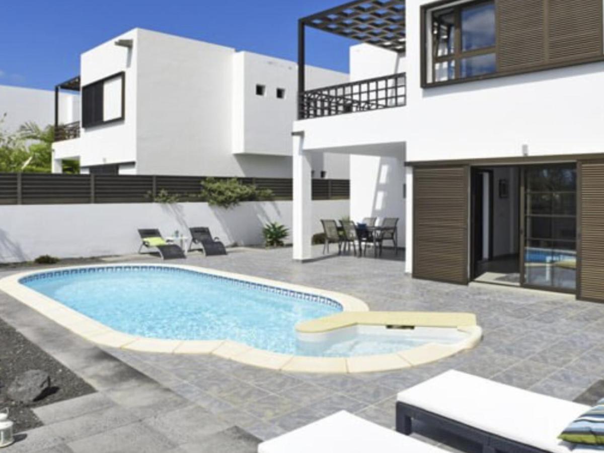 קוסטה טגוויסה Modern Villa With Sea Views מראה חיצוני תמונה
