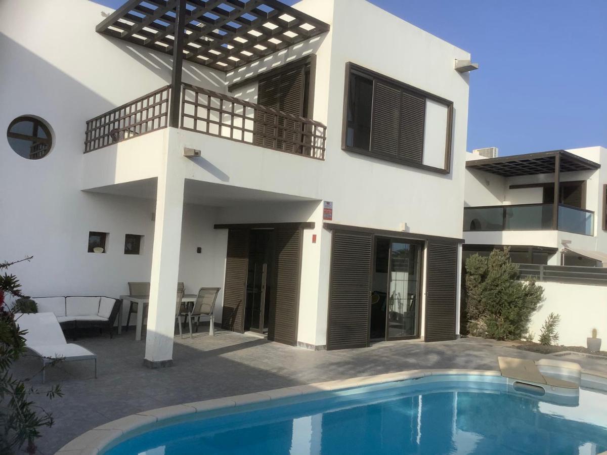 קוסטה טגוויסה Modern Villa With Sea Views מראה חיצוני תמונה
