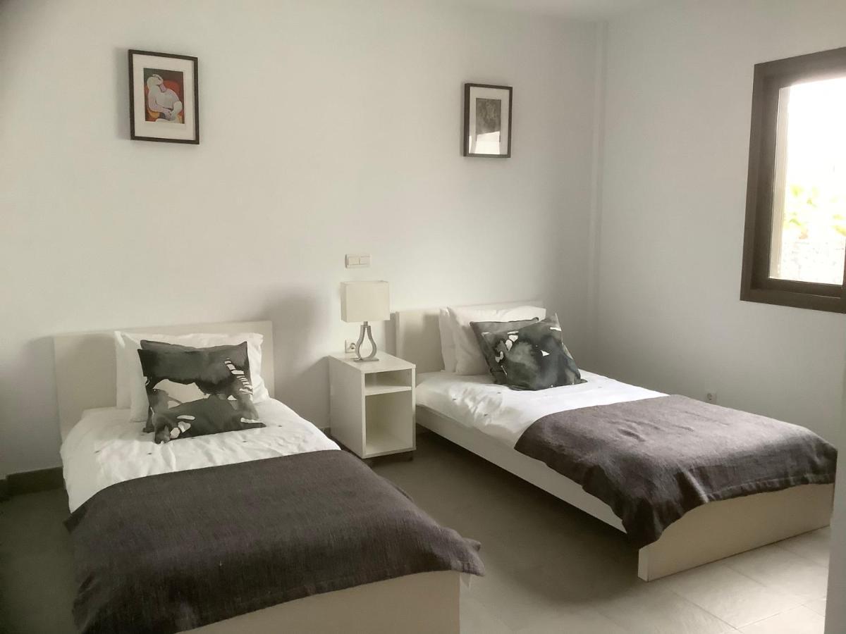 קוסטה טגוויסה Modern Villa With Sea Views מראה חיצוני תמונה
