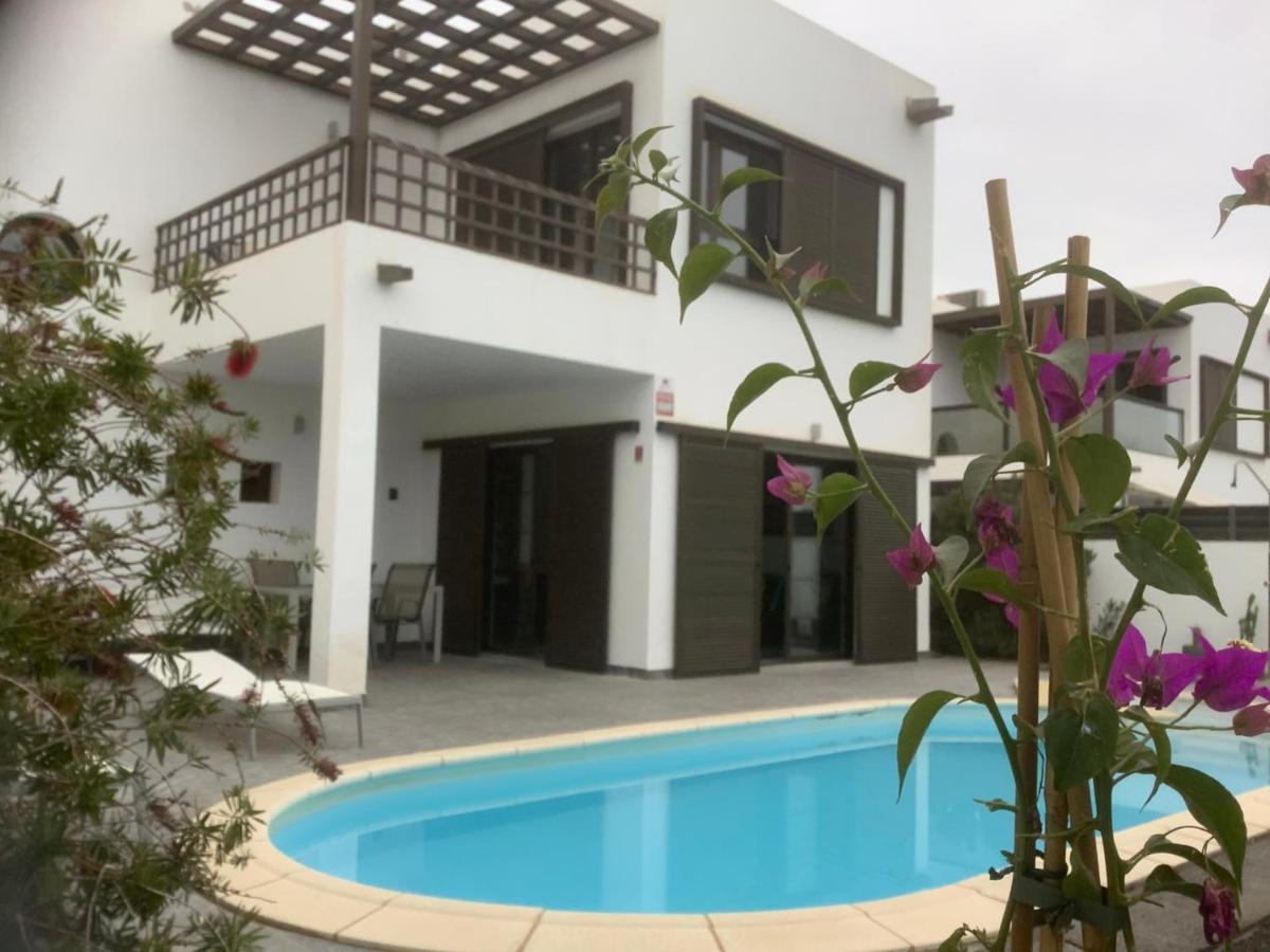קוסטה טגוויסה Modern Villa With Sea Views מראה חיצוני תמונה