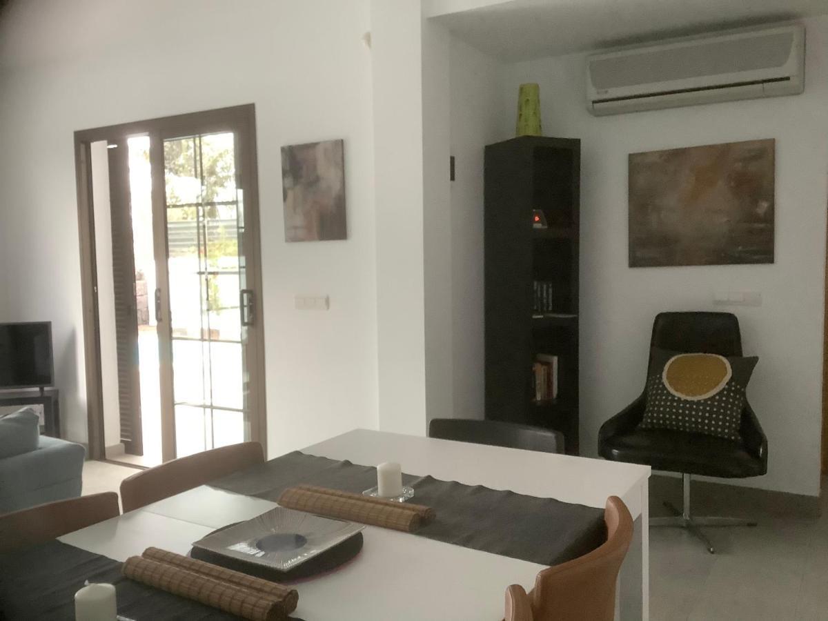 קוסטה טגוויסה Modern Villa With Sea Views מראה חיצוני תמונה